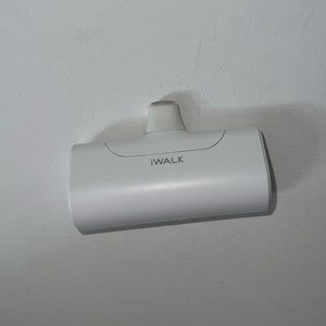 Lightening charger iwalk portable charger